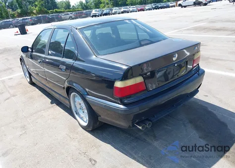 1997 BMW M3 z USA, uszkodzony, nr VIN WBSCD0323VEE11137